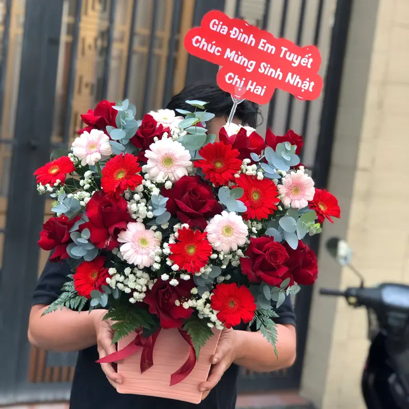 Giỏ hoa chúc mừng