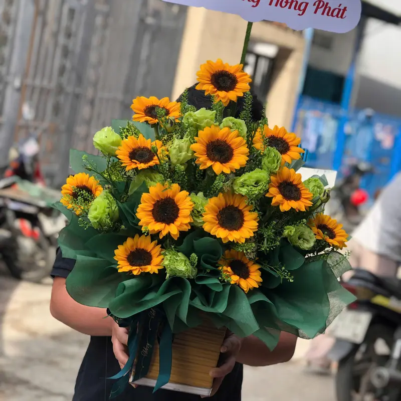 Giỏ hoa chúc mừng