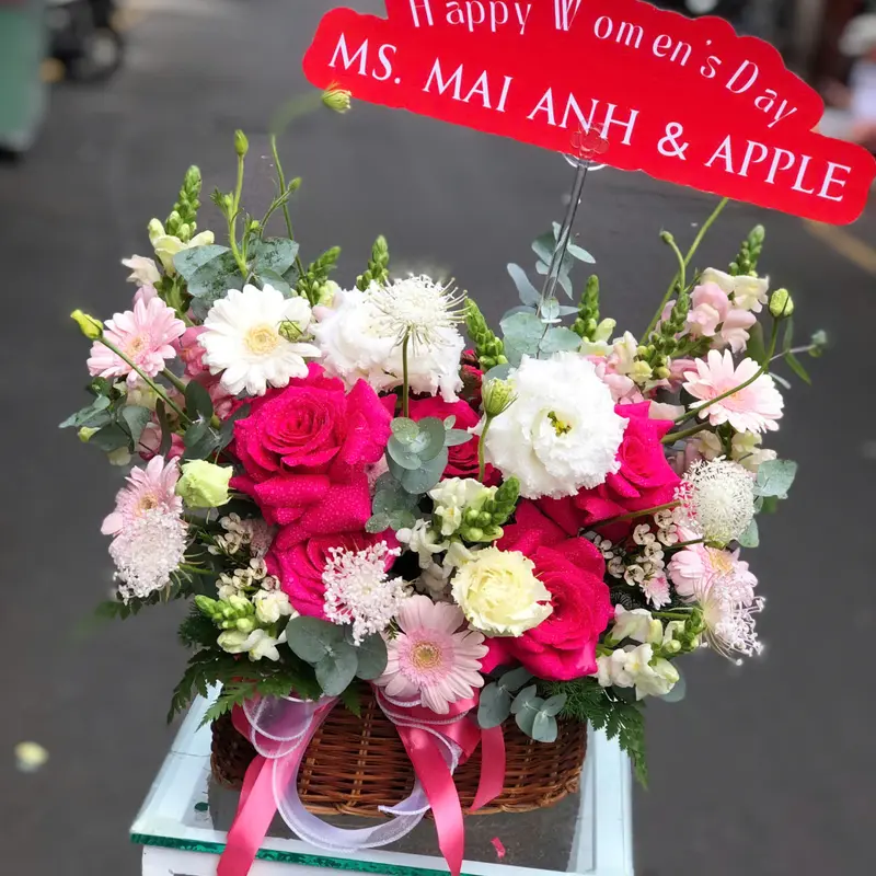 Giỏ hoa chúc mừng