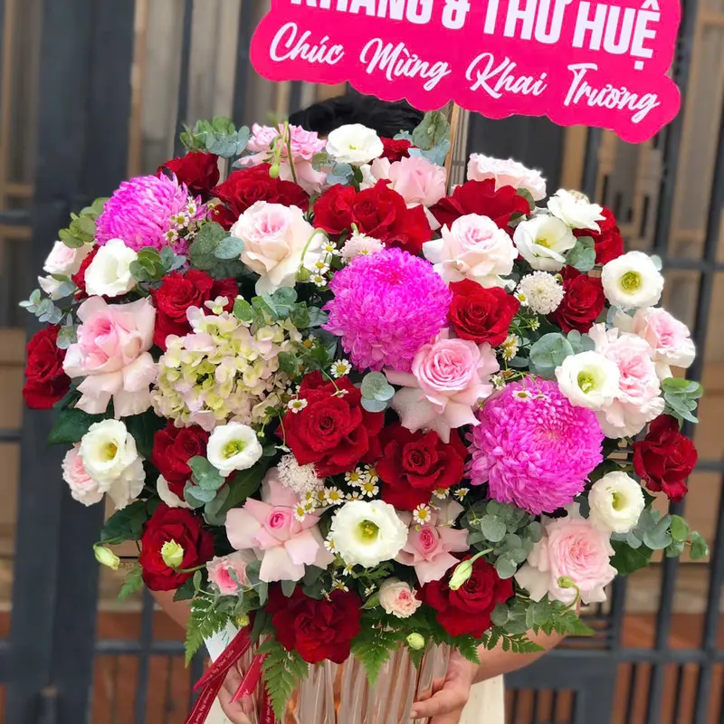 Hộp hoa chúc mừng