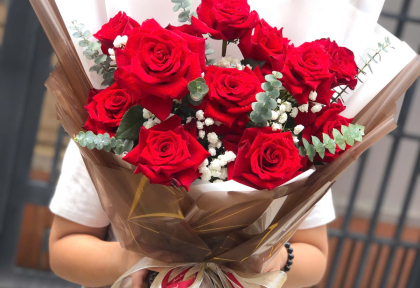 LÝ DO CON GÁI THÍCH ĐƯỢC TẶNG HOA??